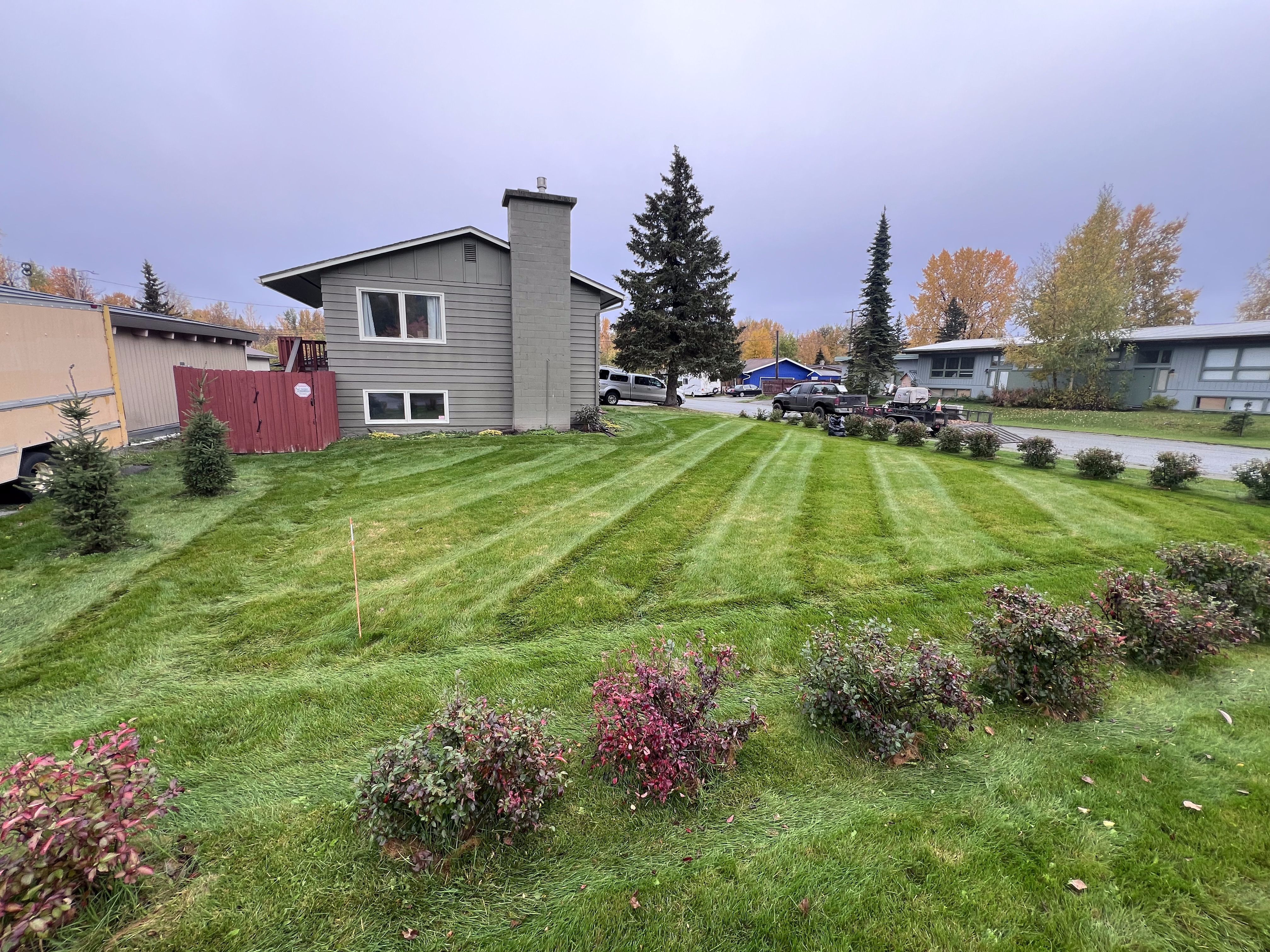 Summer Lawn Service - Professional summer lawn care and maintenance by Polar Lawns & Plowing